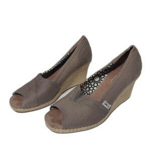 Toms Amery wedges Women's 9.5 brown canvas peep toe rattan woven Casual Comfort